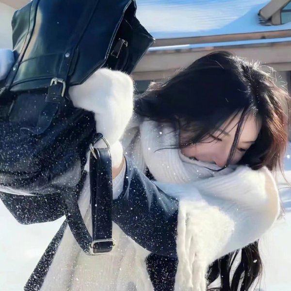想吃掉我的非人少女